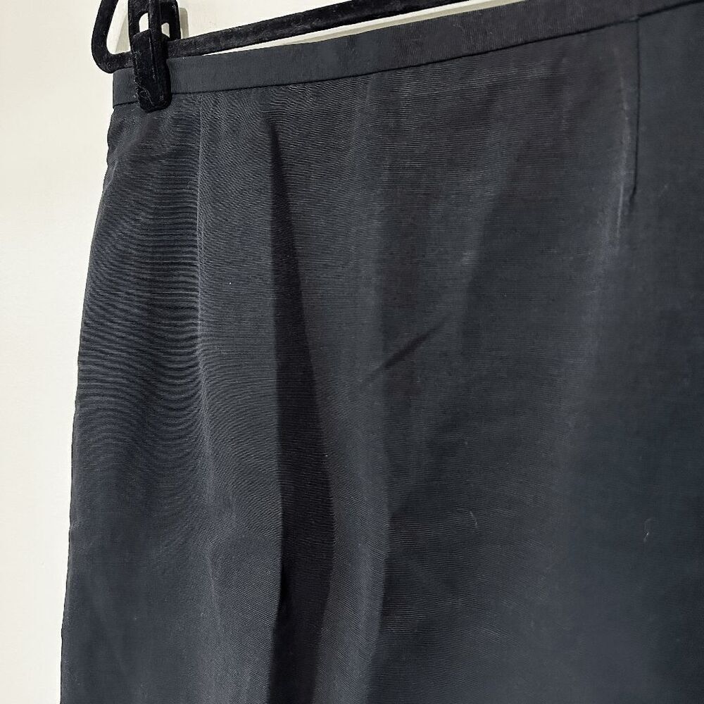 H&M Black Textured Mini Skirt with exposed Gold Zipper Size 10 - Picture 7 of 8